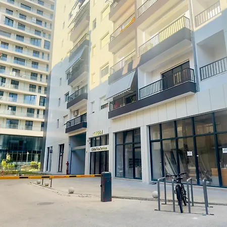 Daire - Ggpremiumstays - In The Heart Of Center Cozy - Airport Shuttle - Private Parking Tiran