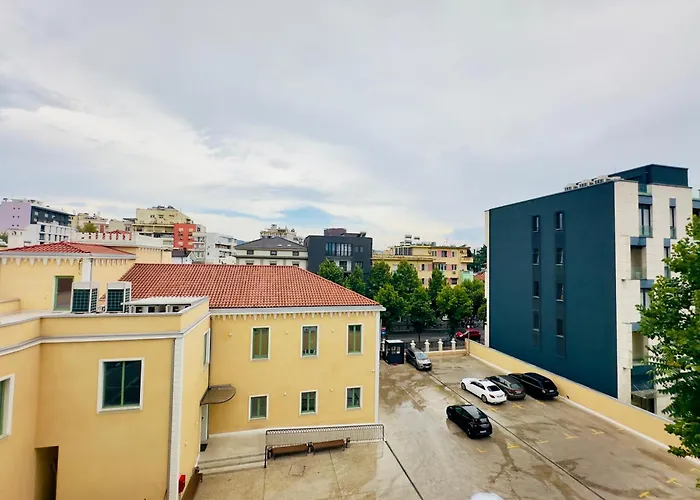 - Ggpremiumstays - In The Heart Of Center Cozy - Airport Shuttle - Private Parking Tiran