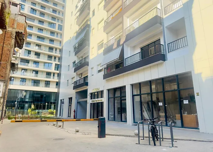 Daire - Ggpremiumstays - In The Heart Of Center Cozy - Airport Shuttle - Private Parking Tiran