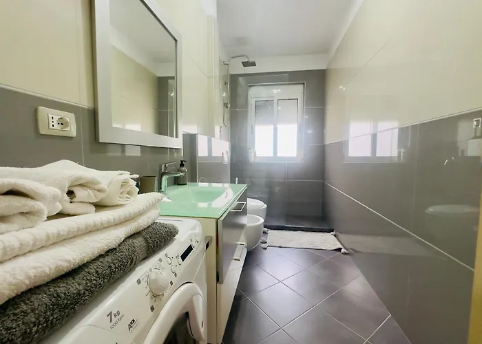 Daire - Ggpremiumstays - In The Heart Of Center Cozy - Airport Shuttle - Private Parking *