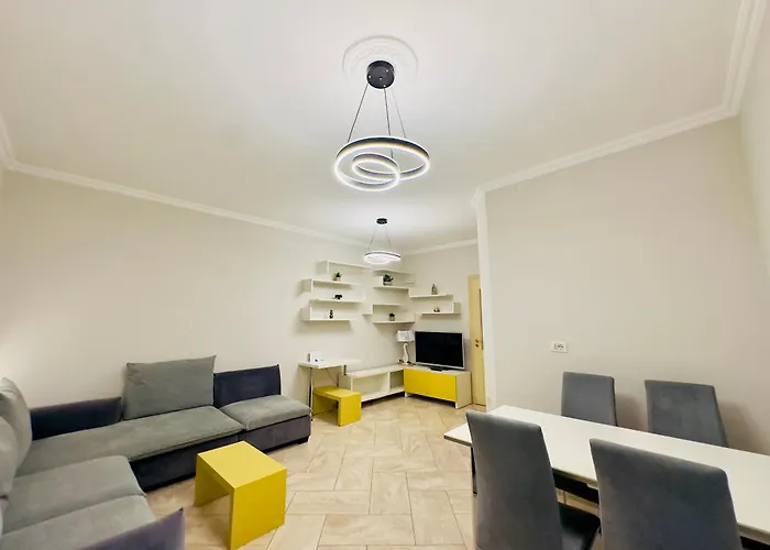 - Ggpremiumstays - In The Heart Of Center Cozy - Airport Shuttle - Private Parking * Tiran